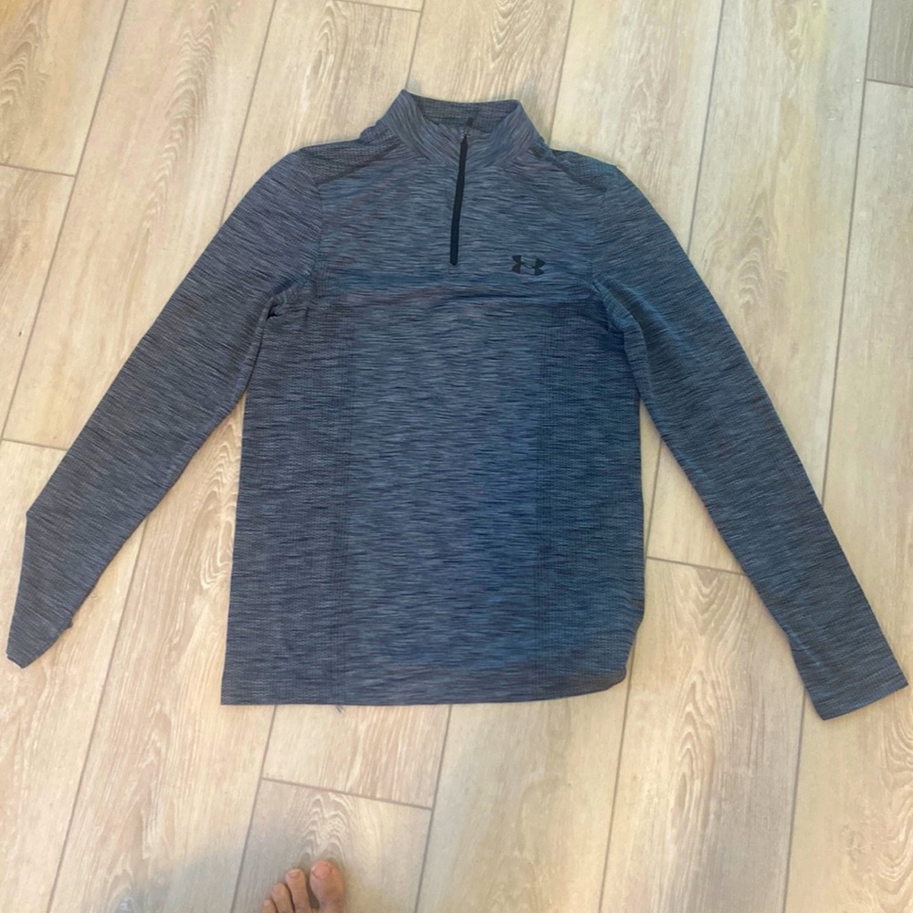 Quarter zip UnderArmour, athletic apparel, Small, never worn